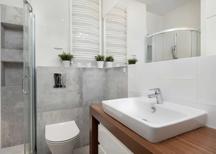 Elegant Slezna In With Parking By Renters * Wrocław