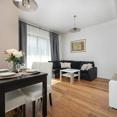 Elegant Slezna In With Parking By Renters *