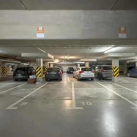 Apartamento Elegant Slezna In With Parking By Renters *