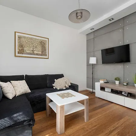 Elegant Slezna In With Parking By Renters * Wroclaw