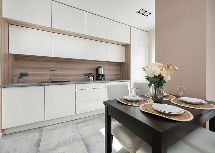 Elegant ślężna In With Parking By Renters Wrocław